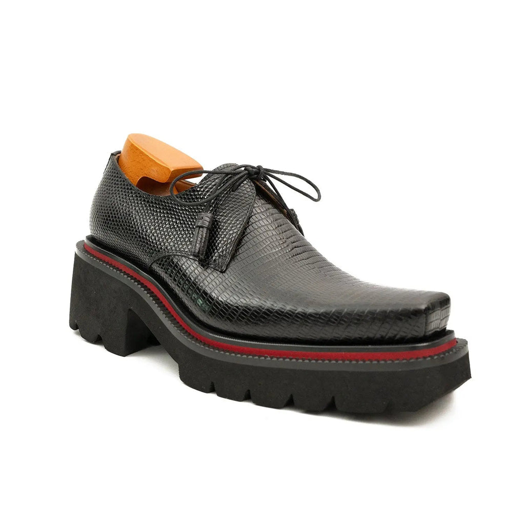 Derby shoes with thick soles, snake pattern embossing and tassels