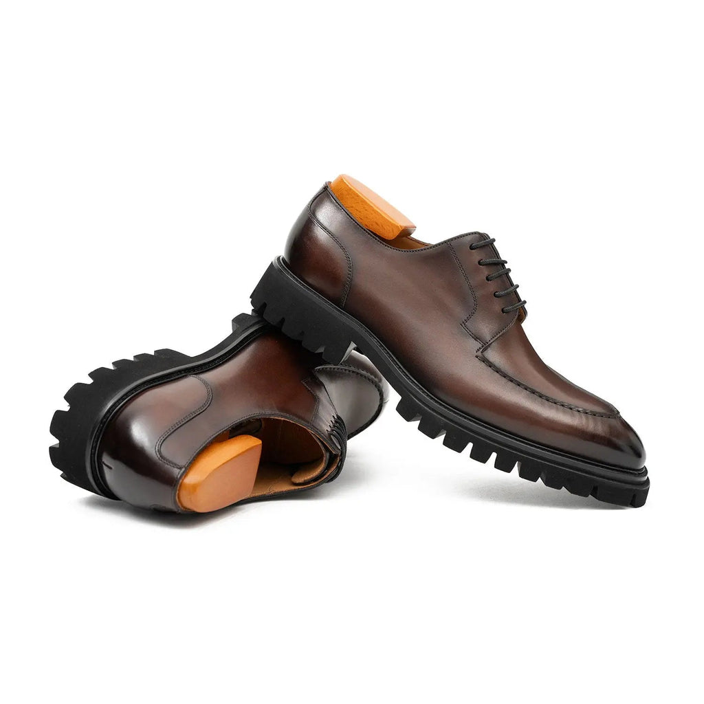 Men's Classic Brown Derby Leather Shoes with Lug Sole